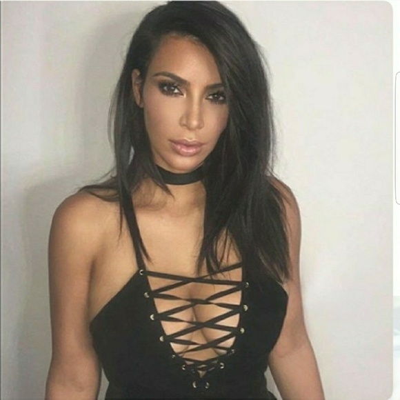 Black Velvet Choker - Picture 3 of 4